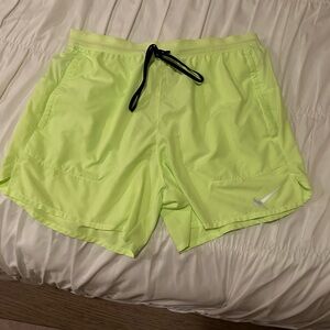 Nike Stride Men's Dri-FIT 5" 2-in-1 Running Shorts, Size Medium , Vapor Green